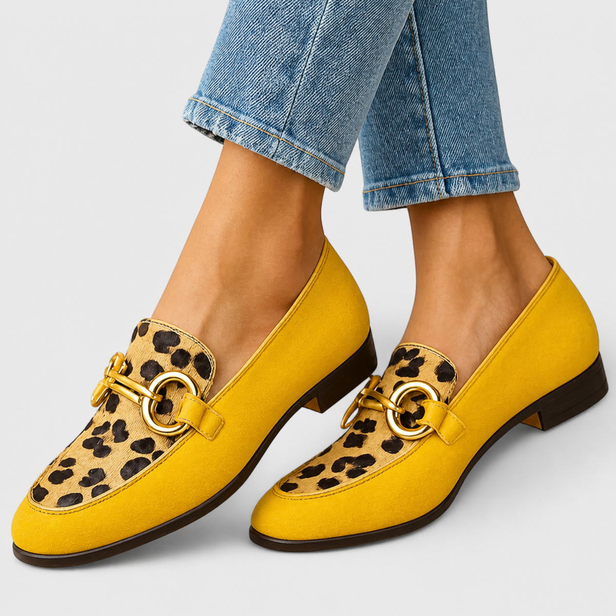 Sonia™ | Moccasins with Details
