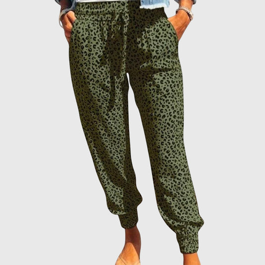 Jamie | Leo Pants with Wide Legs.