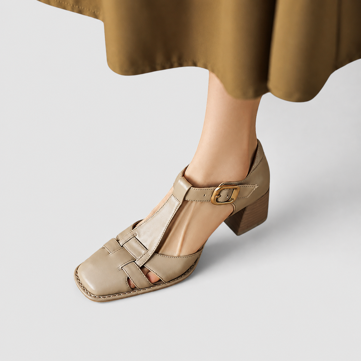 Scarlett – Orthopedic Sandals with T-Strap