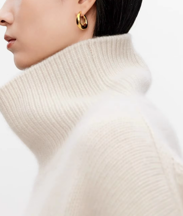 Anneliese | Cable-Knit Turtleneck Sweater