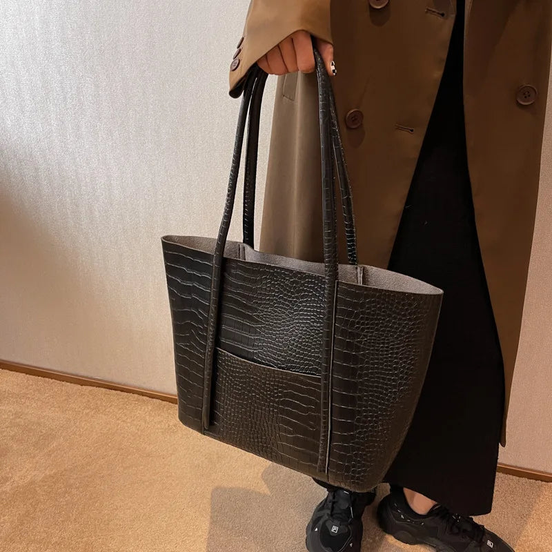 Christina™ | Refined Leather Shoulder Bag