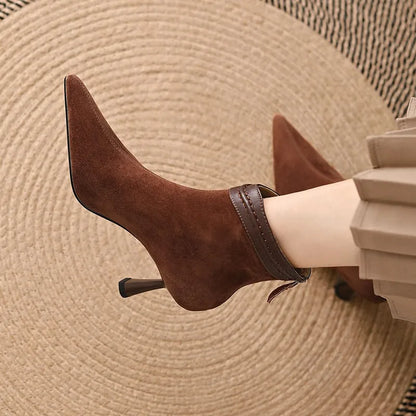 Laura | Pointed Ankle Boots