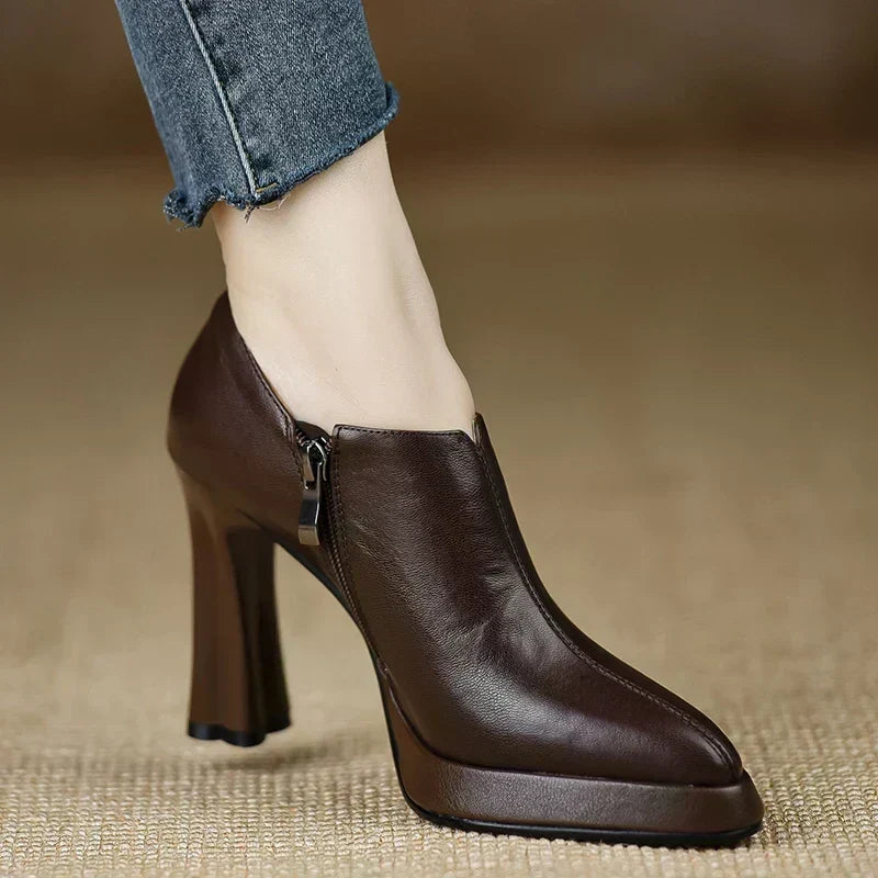 Natalie | Modern Pumps