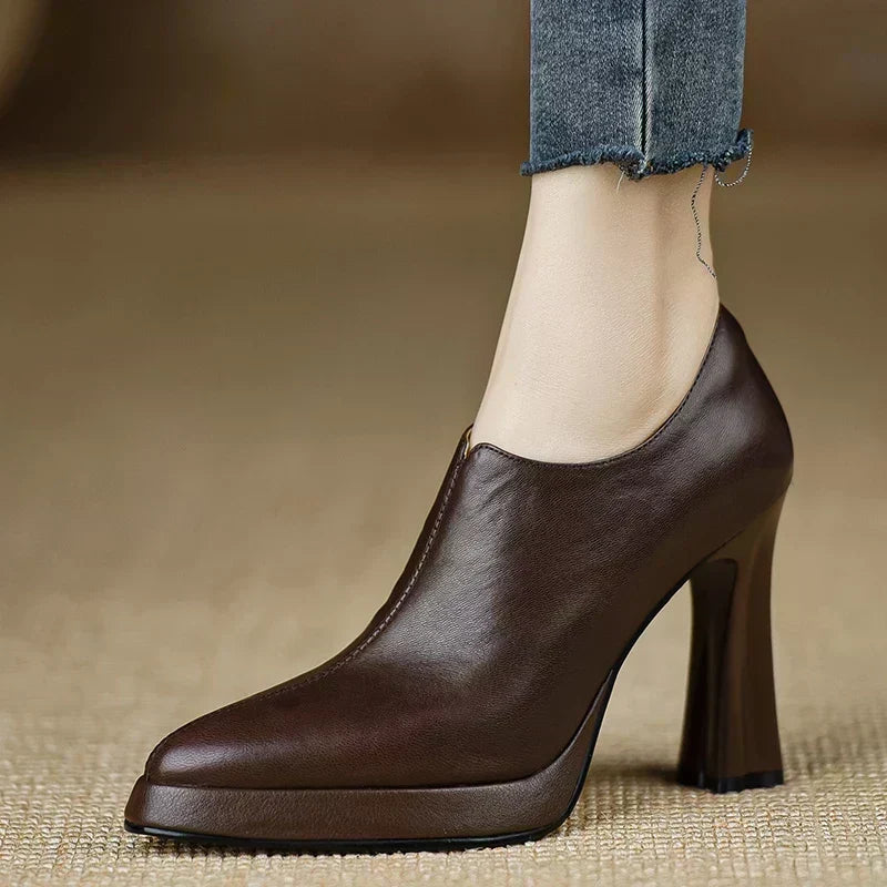 Natalie | Modern Pumps