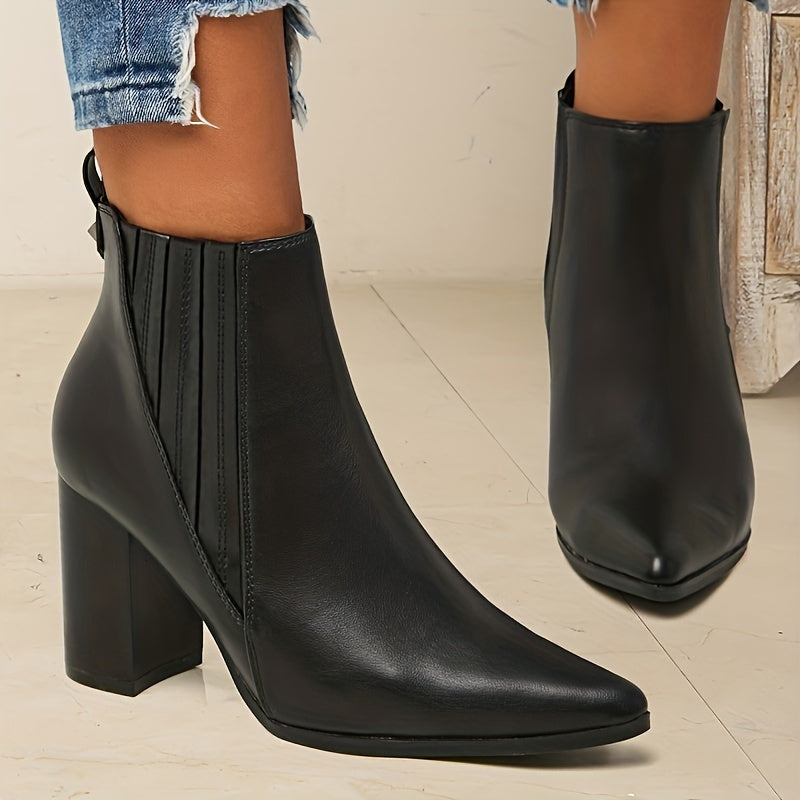 Onora | Pointed Ankle Boots