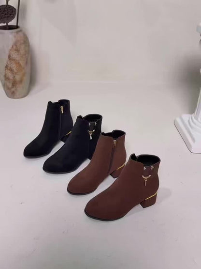 Darienne | Chelsea Ankle Boots