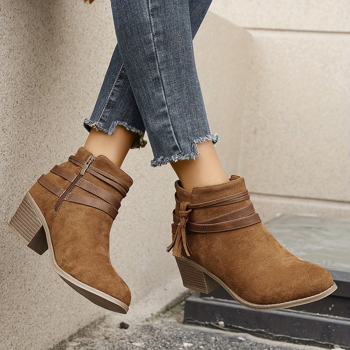 Ravenna | Ankle Boots with Straps